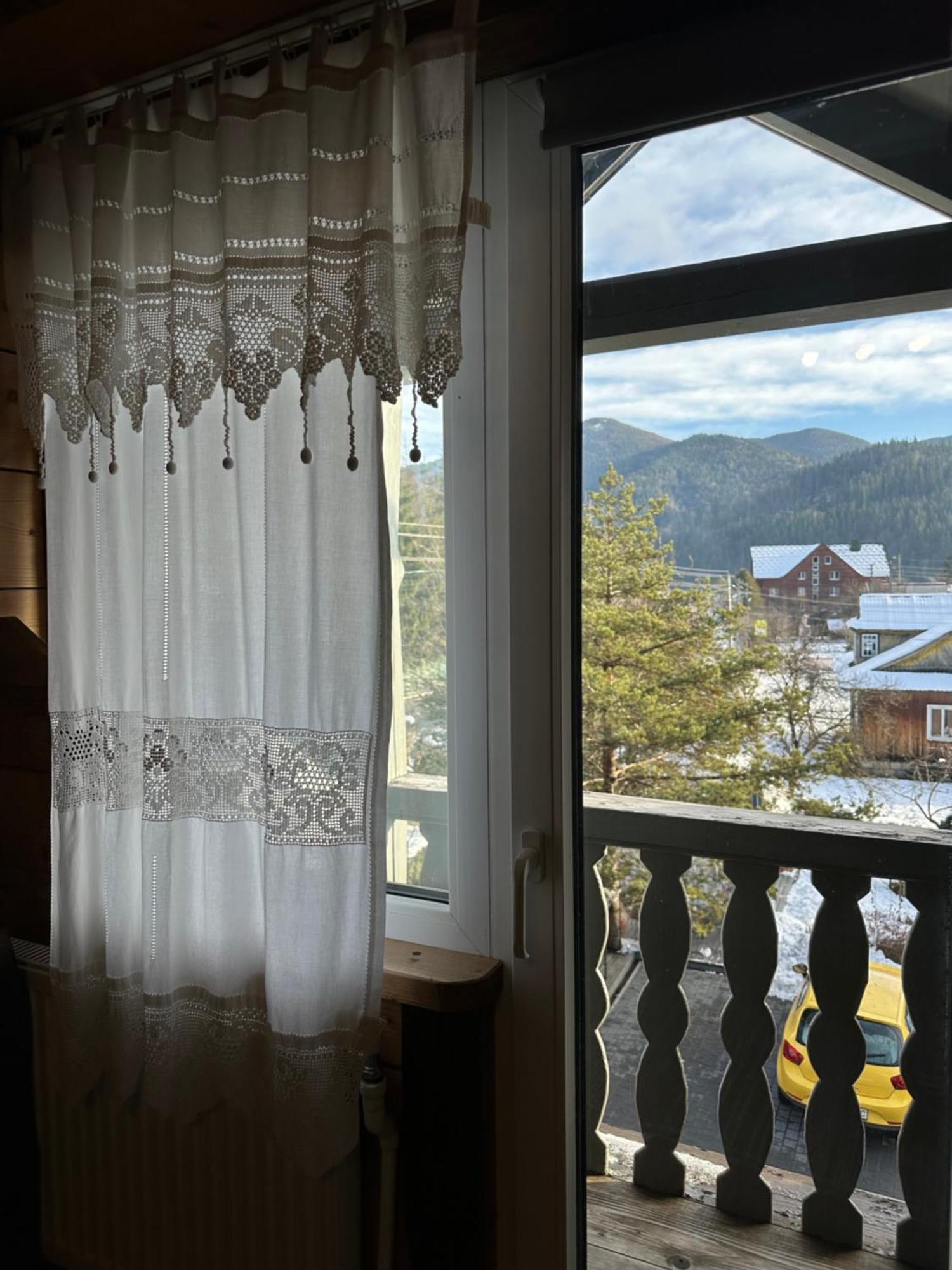 Guest House Anastasia Tatariv Εξωτερικό φωτογραφία