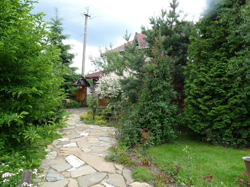 Guest House Anastasia Tatariv Εξωτερικό φωτογραφία